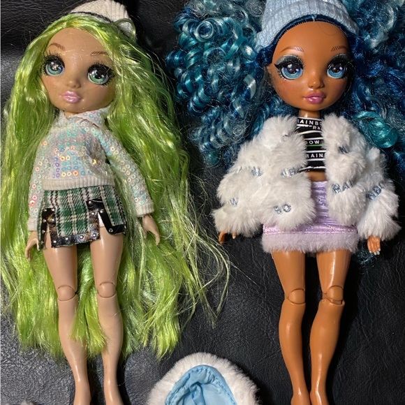 RAINBOW HIGH WINTER BREAK SKYLER BRADSHAW With ACCESSORIES AND JADE HUNTER - Picture 2 of 10